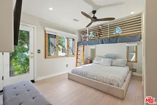 8237 Roxbury Rd, Los Angeles, CA 90069 - Photo 38