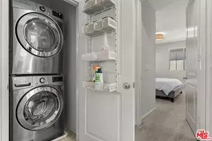 11228 N Alta Ave, Mission Hills, CA 91345 - Photo 32