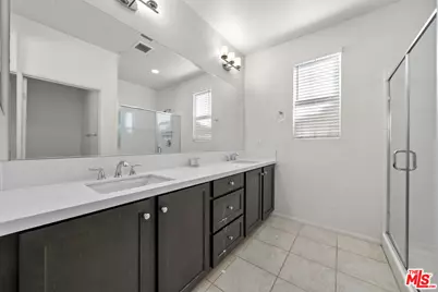 11228 N Alta Ave, Mission Hills, CA 91345 - Photo 36