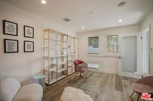 8400 Mulholland Dr, Los Angeles, CA 90046 - Photo 16