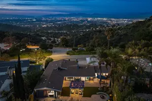 8400 Mulholland Dr, Los Angeles, CA 90046 - Photo 48