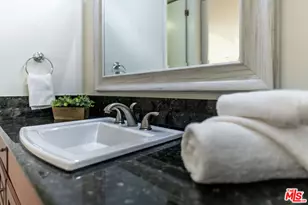 6050 Canterbury Dr, Culver City, CA 90230 - Photo 18