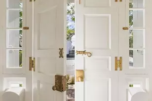 10637 Ashton Ave, Los Angeles, CA 90024 - Photo 12