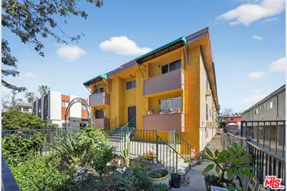 210 S Commonwealth Ave, Los Angeles, CA 90004 - Photo 6