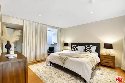 803 Wilcox Ave #4, Los Angeles, CA 90038 - Photo 16