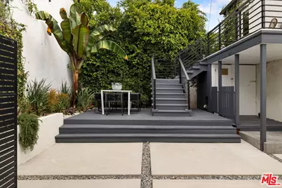 9031 Elevado St, West Hollywood, CA 90069 - Photo 26