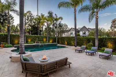 17230 Silver Ln, Encino, CA 91316 - Photo 2
