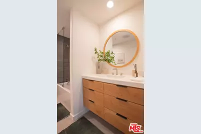 1212 Ocean Park Blvd #16, Santa Monica, CA 90405 - Photo 16