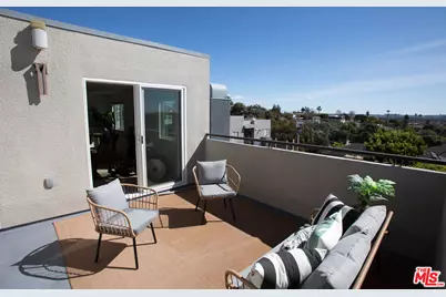 1212 Ocean Park Blvd #16, Santa Monica, CA 90405 - Photo 12