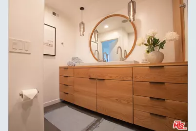 1212 Ocean Park Blvd #16, Santa Monica, CA 90405 - Photo 22