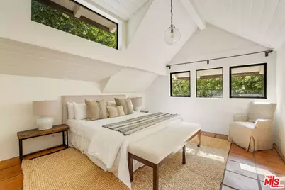 3099 Mandeville Canyon Rd, Los Angeles, CA 90049 - Photo 40