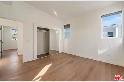 8730 Etiwanda Ave, Northridge, CA 91325 - Photo 24