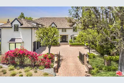 15515 Collina Strada, Los Angeles, CA 90077 - Photo 2