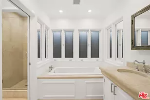 318 N Huntley Dr, West Hollywood, CA 90048 - Photo 10