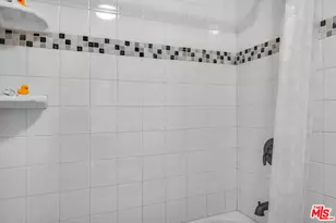 8512 Tuscany Ave, Playa del Rey, CA 90293 - Photo 28