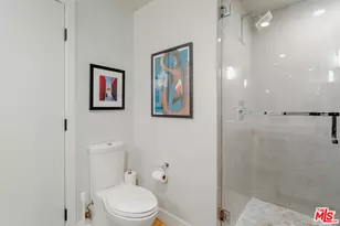 5014 Rosewood Ave, Los Angeles, CA 90004 - Photo 28