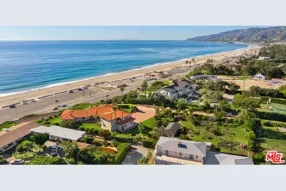 29821 Pacific Coast Hwy, Malibu, CA 90265 - Photo 2
