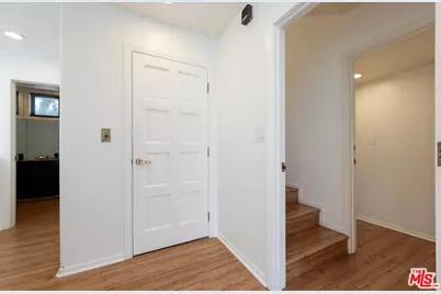 7805 Veragua Dr, Playa del Rey, CA 90293 - Photo 22