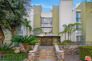 525 S Ardmore Ave, Los Angeles, CA 90020 - Photo 1