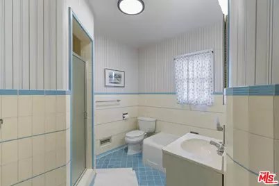 3920 Longridge Ave, Sherman Oaks, CA 91423 - Photo 24