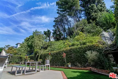 2332 Castle Heights Ave, Los Angeles, CA 90034 - Photo 50