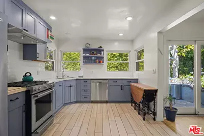 10481 Eastborne Ave, Los Angeles, CA 90024 - Photo 10