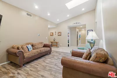 3173 Big Sky Dr, Thousand Oaks, CA 91360 - Photo 6