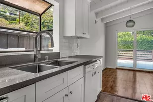 8518 Walnut Dr, Los Angeles, CA 90046 - Photo 26