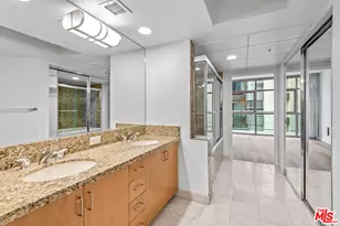 13700 Marina Pointe Dr, Marina del Rey, CA 90292 - Photo 14