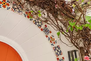 8260 Oakwood Ave, Los Angeles, CA 90048 - Photo 36