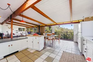19781 Grand View Dr, Topanga, CA 90290 - Photo 32