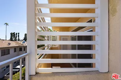 13801 Oxnard St #206, Van Nuys, CA 91401 - Photo 28