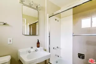 4975 Queen Florence Ln, Woodland Hills, CA 91364 - Photo 44