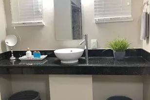 1641 E El Alameda, Palm Springs, CA 92262 - Photo 18