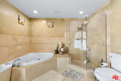 6430 S Sherbourne Dr, Los Angeles, CA 90056 - Photo 50