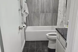 18326 Collins St, Tarzana, CA 91356 - Photo 26