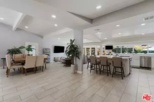 11332 Loch Lomond Rd, Los Alamitos, CA 90720 - Photo 12