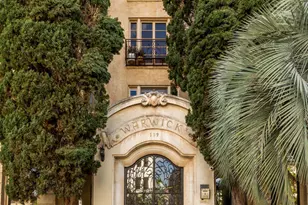 109 N Sycamore Ave, Los Angeles, CA 90036 - Photo 2