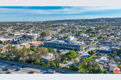 2536 S Dunsmuir Ave, Los Angeles, CA 90016 - Photo 22