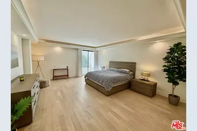 325 N Oakhurst Dr #203, Beverly Hills, CA 90210 - Photo 20