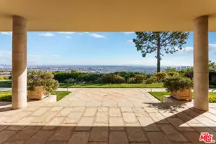 380 Trousdale Pl, Beverly Hills, CA 90210 - Photo 10