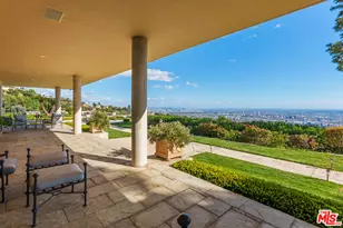 380 Trousdale Pl, Beverly Hills, CA 90210 - Photo 16