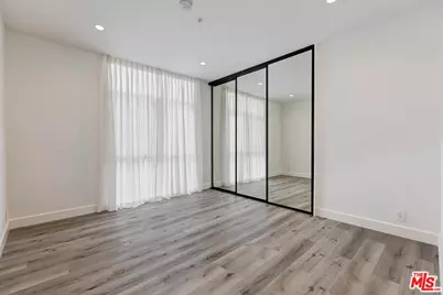 323 N Palm Dr #3, Beverly Hills, CA 90210 - Photo 30