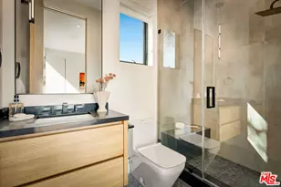 15743 Hesby St, Encino, CA 91436 - Photo 36