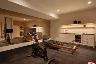 15620 Woodvale Rd, Encino, CA 91436 - Photo 28