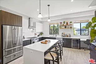 6716 N Royce Ln, Van Nuys, CA 91411 - Photo 14