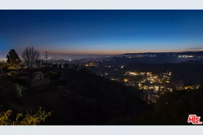 1645 Carla Rdg, Beverly Hills, CA 90210 - Photo 2