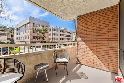 14521 Benefit St #106, Sherman Oaks, CA 91403 - Photo 6