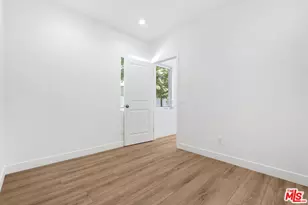 1955 Bonsallo Ave, Los Angeles, CA 90007 - Photo 10