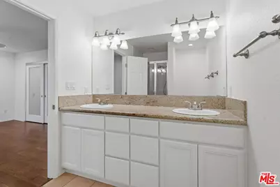 18550 Hatteras St #45, Tarzana, CA 91356 - Photo 26